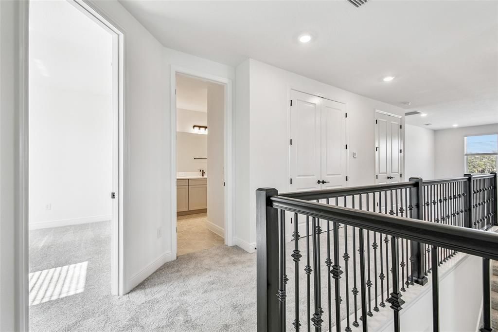 En Venta: $1,021,999 (4 camas, 3 baños, 3774 Pies cuadrados)