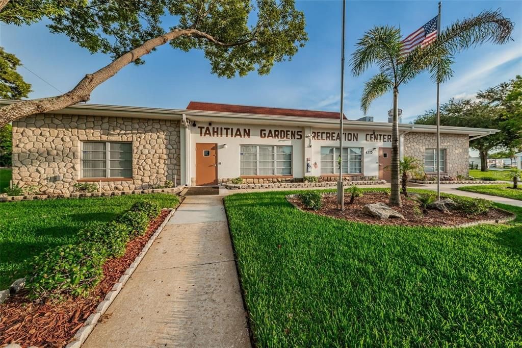 For Rent: $1,375 (2 beds, 1 baths, 825 Square Feet)