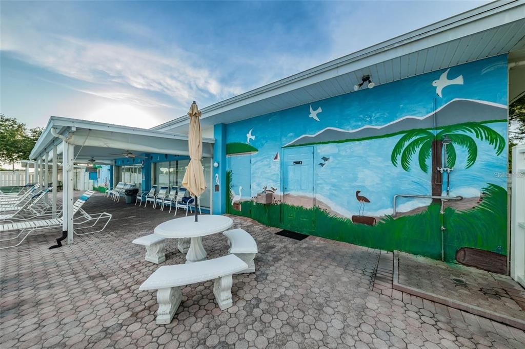 For Rent: $1,375 (2 beds, 1 baths, 825 Square Feet)