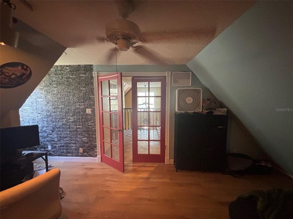 待售: $449,990 (4 贝兹, 2 浴室, 1607 平方英尺)