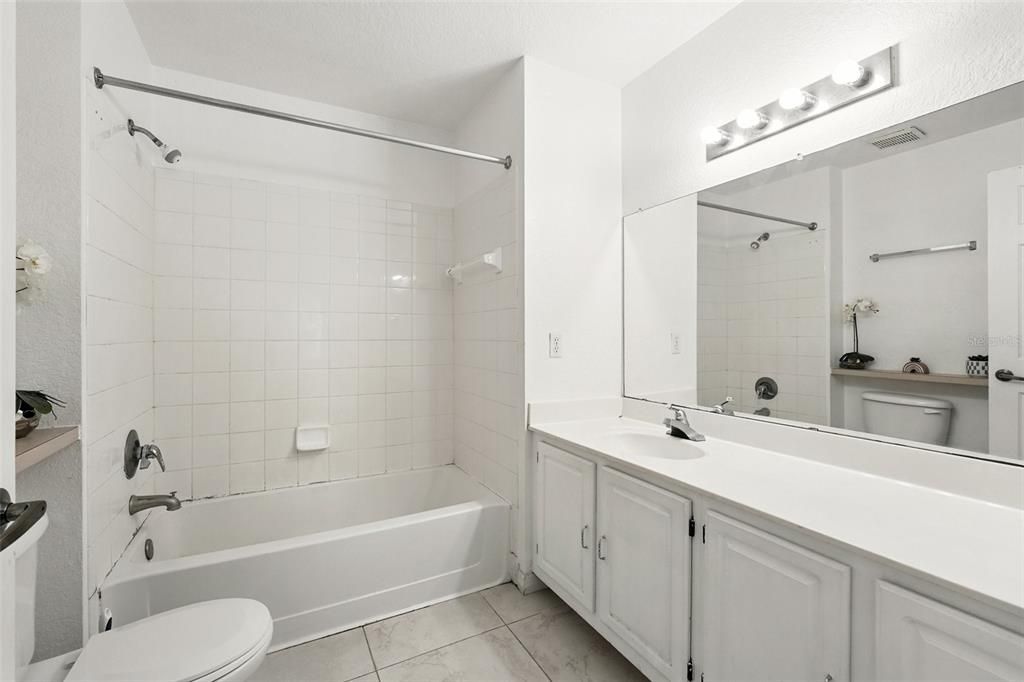 For Sale: $245,000 (4 beds, 3 baths, 1470 Square Feet)