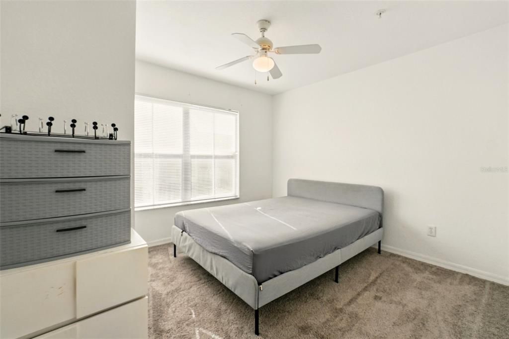 For Sale: $245,000 (4 beds, 3 baths, 1470 Square Feet)