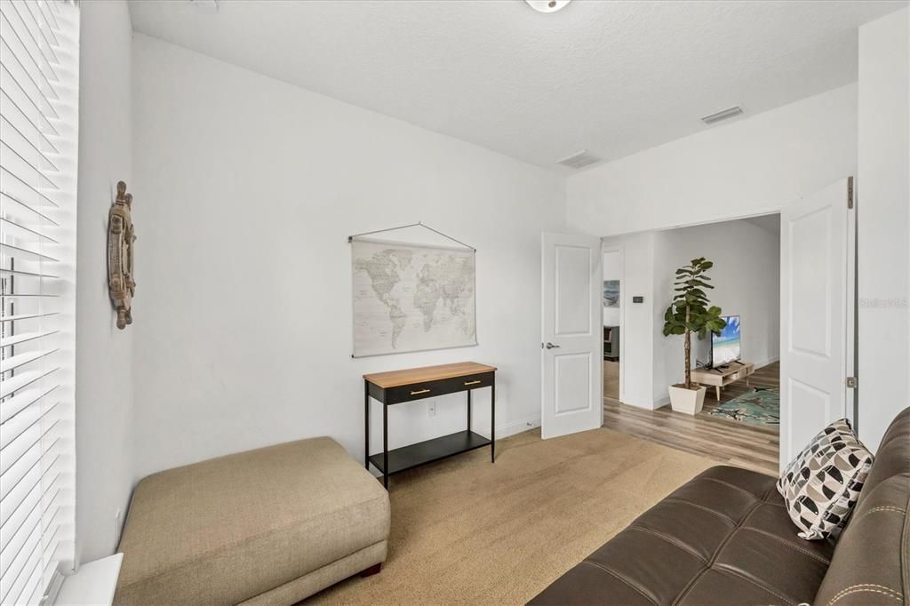 На продажу: $379,000 (3 спален, 2 ванн, 1656 Квадратных фут)