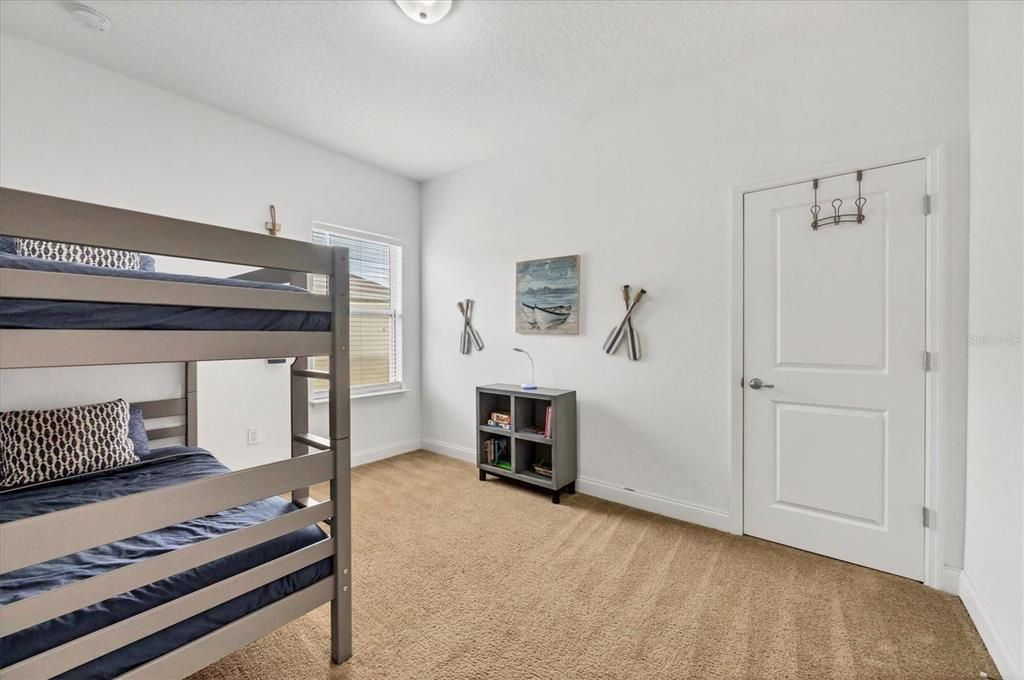 На продажу: $379,000 (3 спален, 2 ванн, 1656 Квадратных фут)