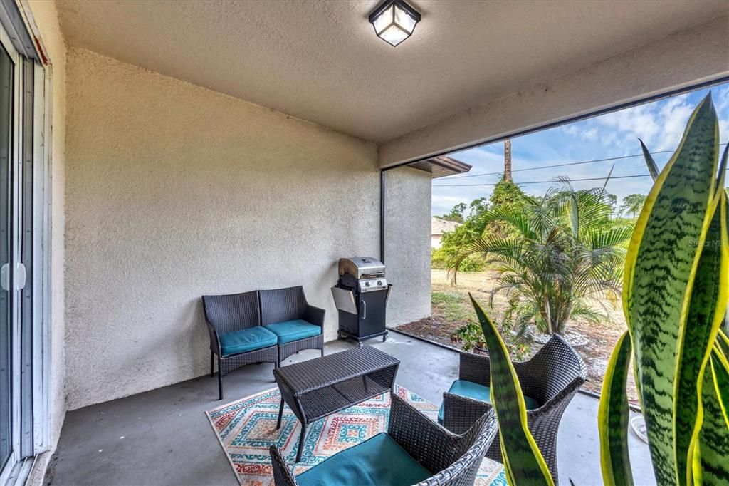 На продажу: $379,000 (3 спален, 2 ванн, 1656 Квадратных фут)