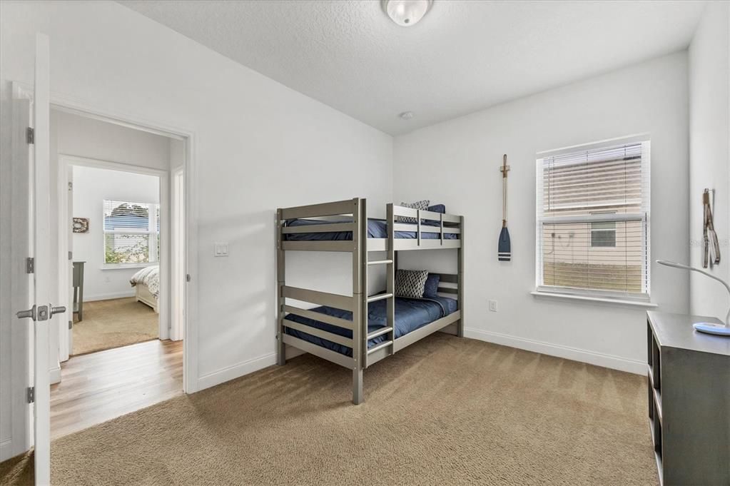 На продажу: $379,000 (3 спален, 2 ванн, 1656 Квадратных фут)