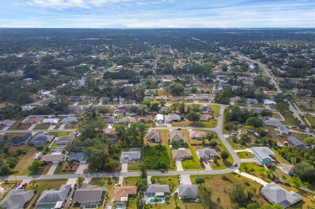 На продажу: $379,000 (3 спален, 2 ванн, 1656 Квадратных фут)