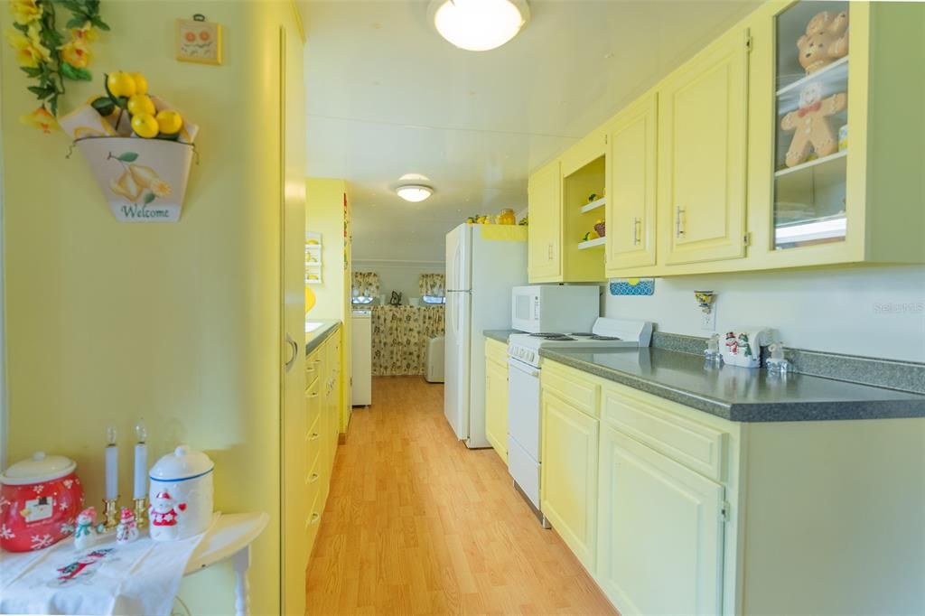 待售: $99,000 (1 贝兹, 1 浴室, 600 平方英尺)