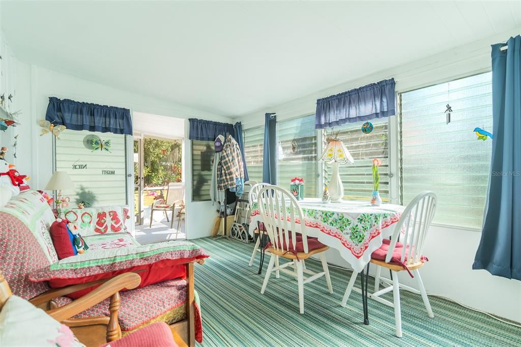 待售: $99,000 (1 贝兹, 1 浴室, 600 平方英尺)