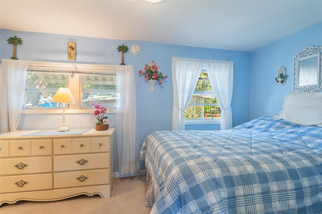 待售: $99,000 (1 贝兹, 1 浴室, 600 平方英尺)