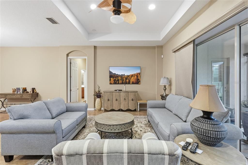 待售: $475,000 (3 贝兹, 2 浴室, 1968 平方英尺)