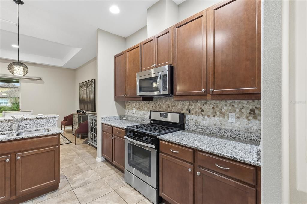 待售: $475,000 (3 贝兹, 2 浴室, 1968 平方英尺)