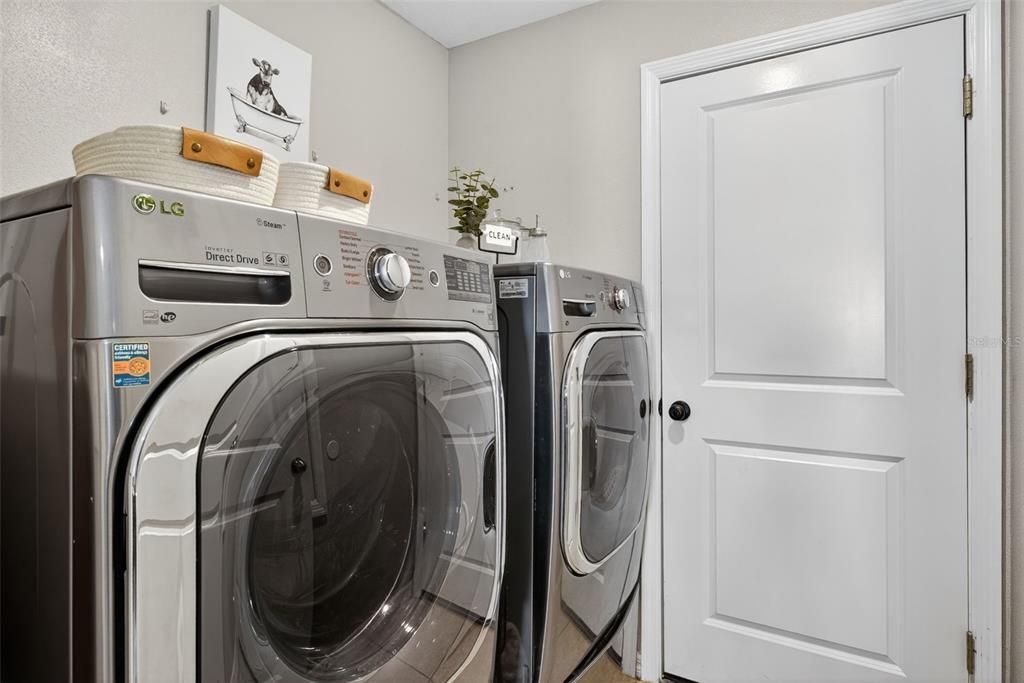 En Venta: $340,000 (4 camas, 2 baños, 1817 Pies cuadrados)