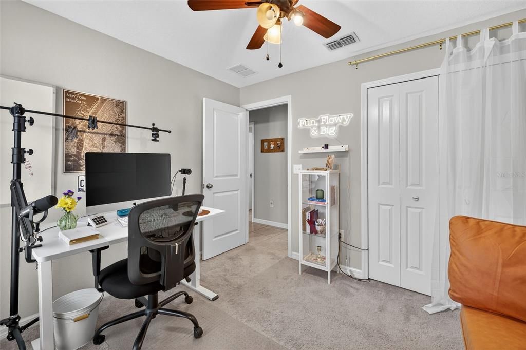 En Venta: $340,000 (4 camas, 2 baños, 1817 Pies cuadrados)