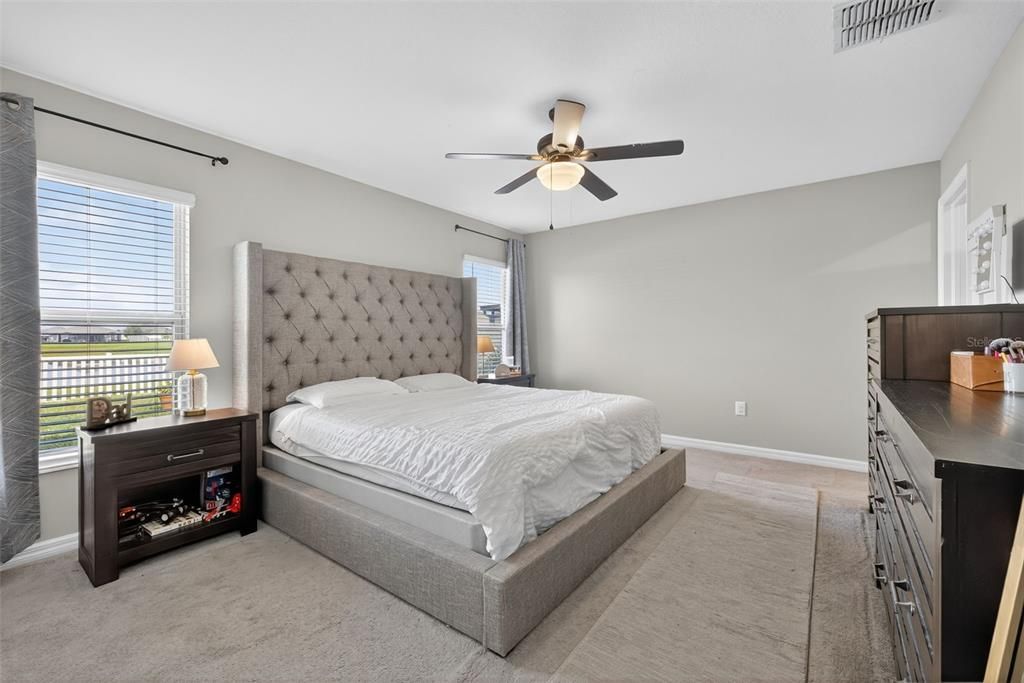 En Venta: $340,000 (4 camas, 2 baños, 1817 Pies cuadrados)