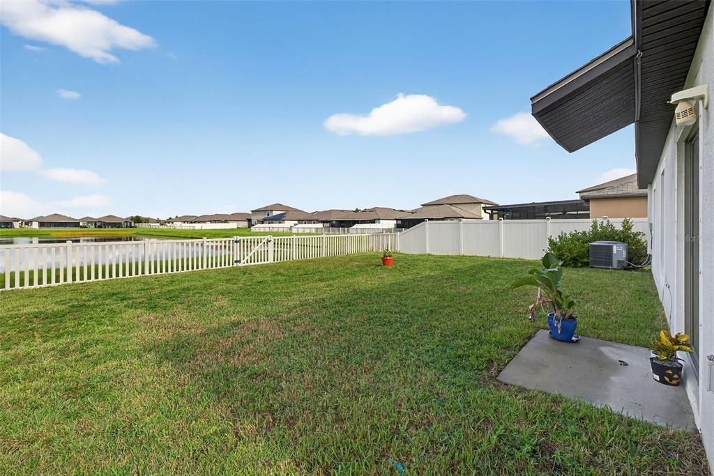 En Venta: $340,000 (4 camas, 2 baños, 1817 Pies cuadrados)