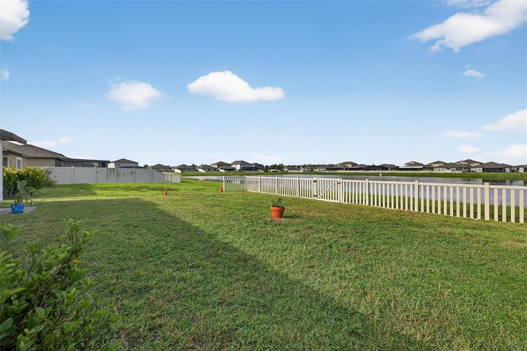 En Venta: $340,000 (4 camas, 2 baños, 1817 Pies cuadrados)