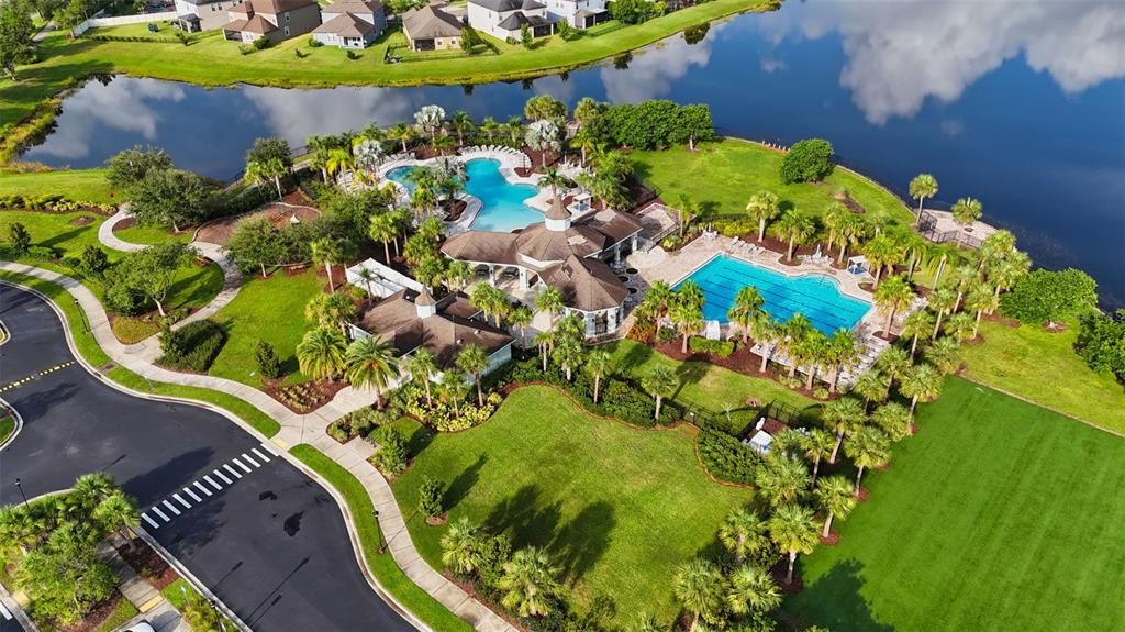 En Venta: $340,000 (4 camas, 2 baños, 1817 Pies cuadrados)