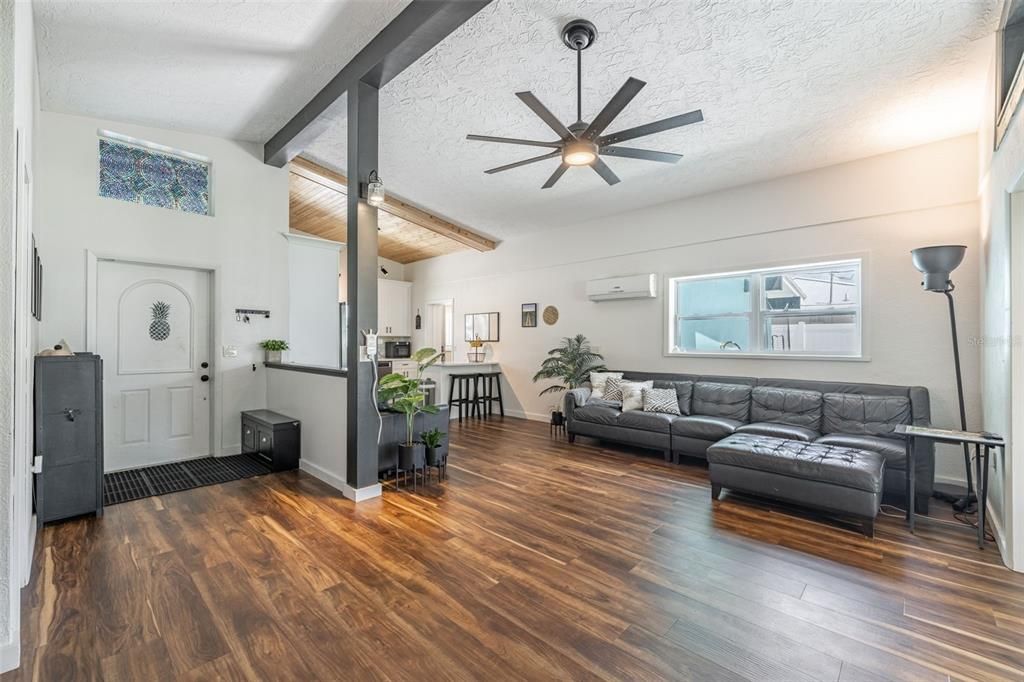 На продажу: $529,900 (3 спален, 2 ванн, 1525 Квадратных фут)