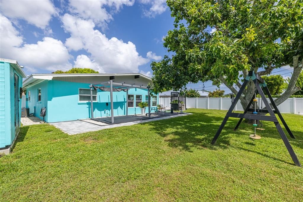 На продажу: $529,900 (3 спален, 2 ванн, 1525 Квадратных фут)