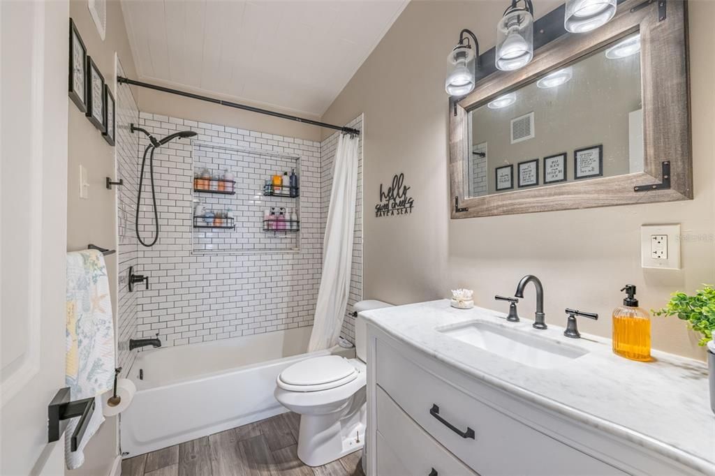 На продажу: $529,900 (3 спален, 2 ванн, 1525 Квадратных фут)