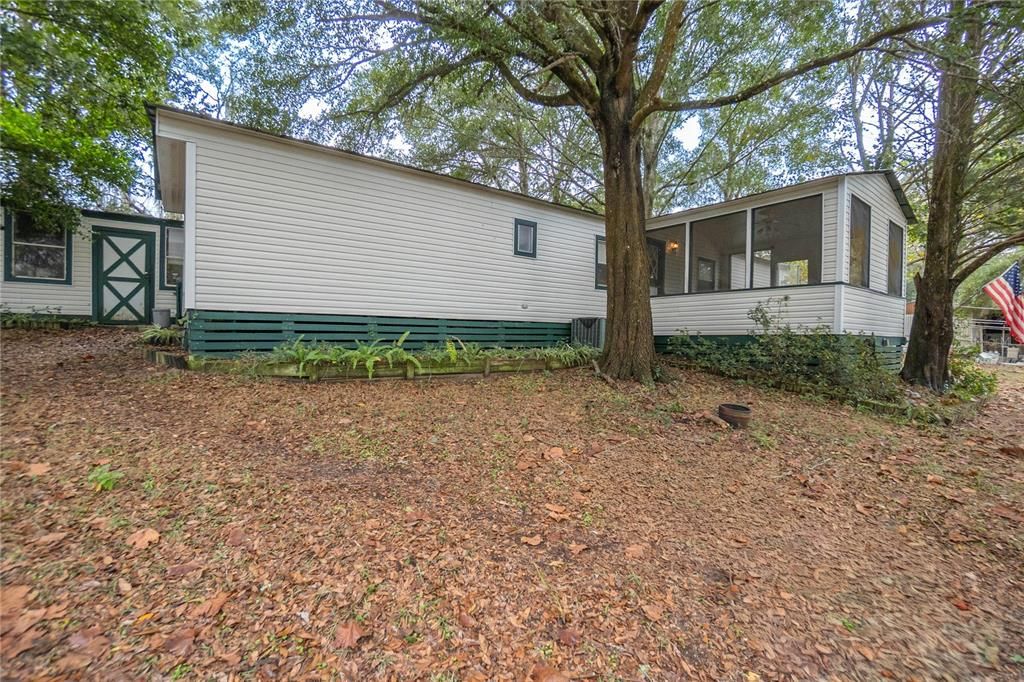 For Sale: $75,000 (2 beds, 1 baths, 784 Square Feet)