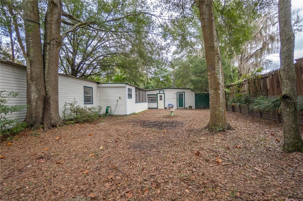 For Sale: $75,000 (2 beds, 1 baths, 784 Square Feet)