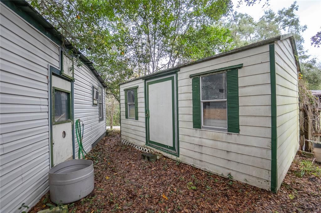 For Sale: $75,000 (2 beds, 1 baths, 784 Square Feet)