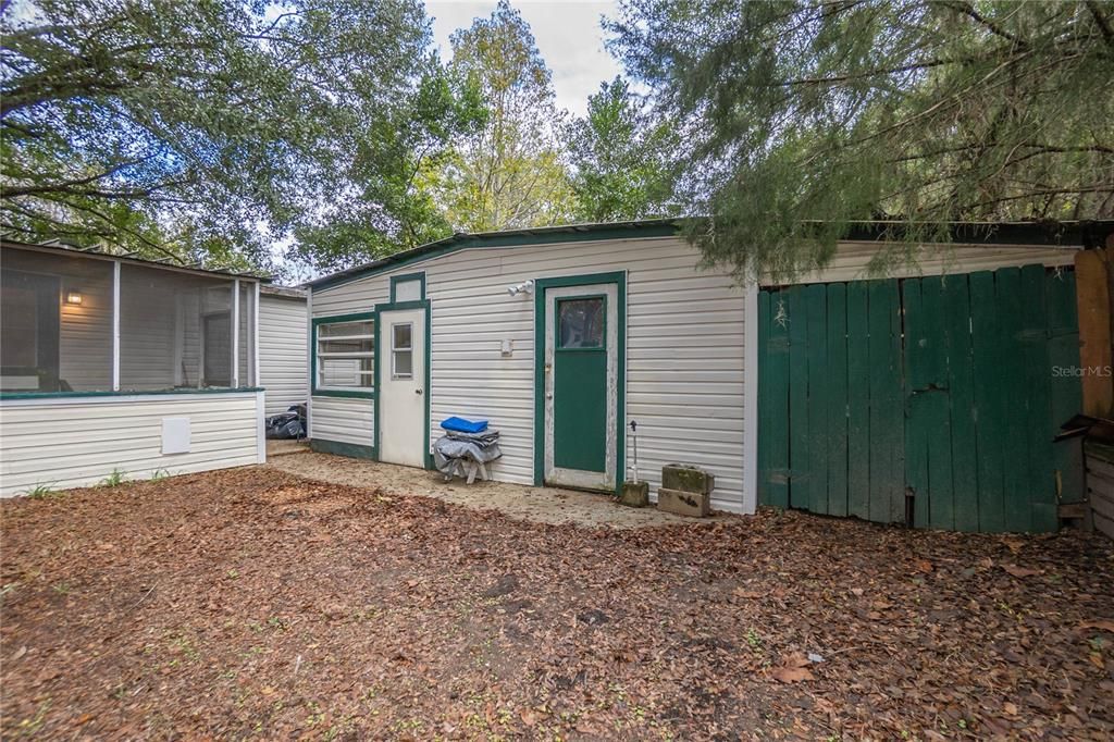 For Sale: $75,000 (2 beds, 1 baths, 784 Square Feet)