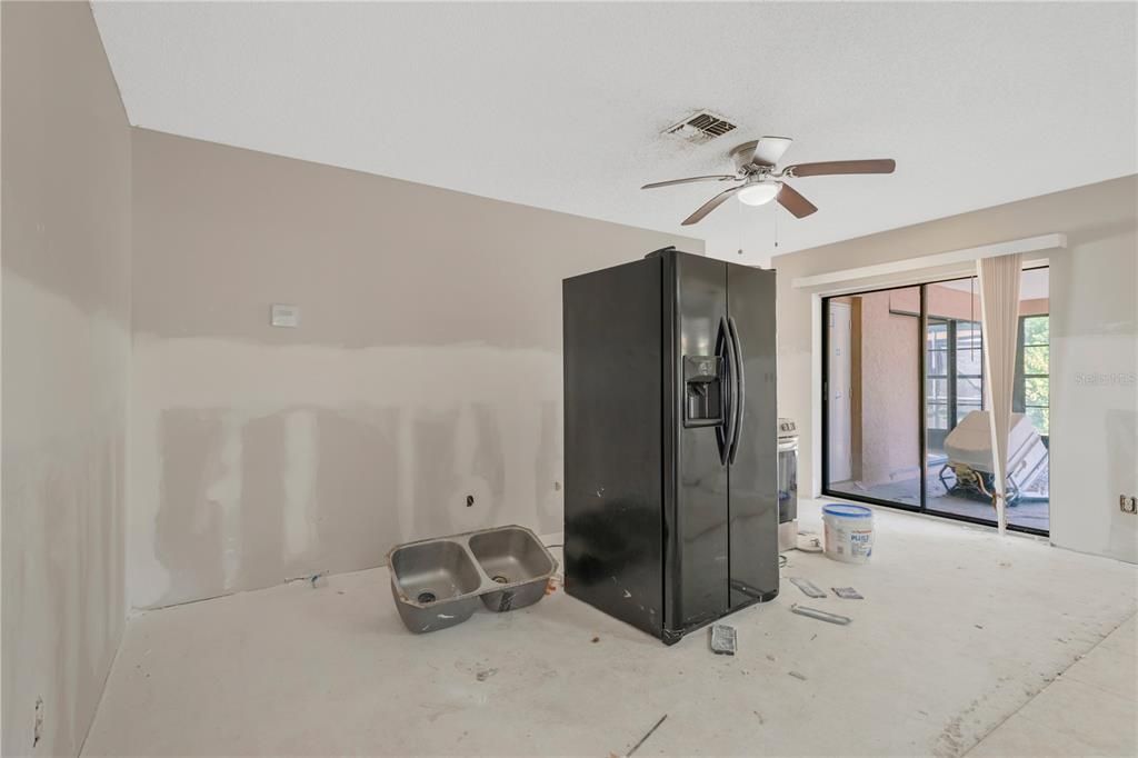 For Sale: $399,900 (3 beds, 2 baths, 1461 Square Feet)