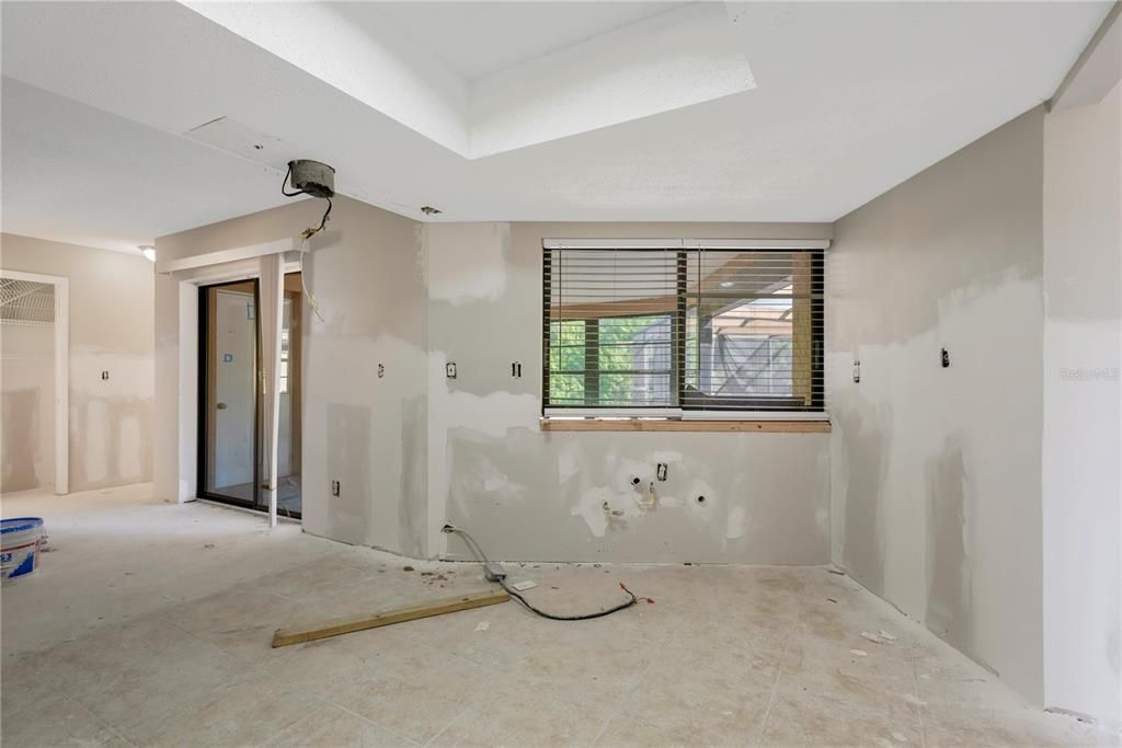 For Sale: $399,900 (3 beds, 2 baths, 1461 Square Feet)