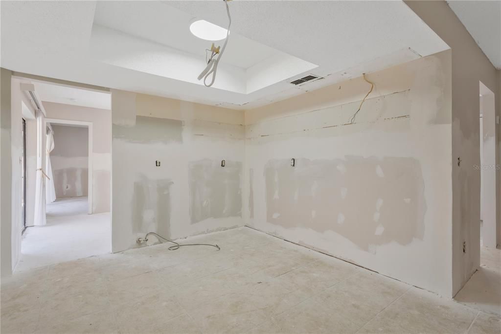 For Sale: $399,900 (3 beds, 2 baths, 1461 Square Feet)