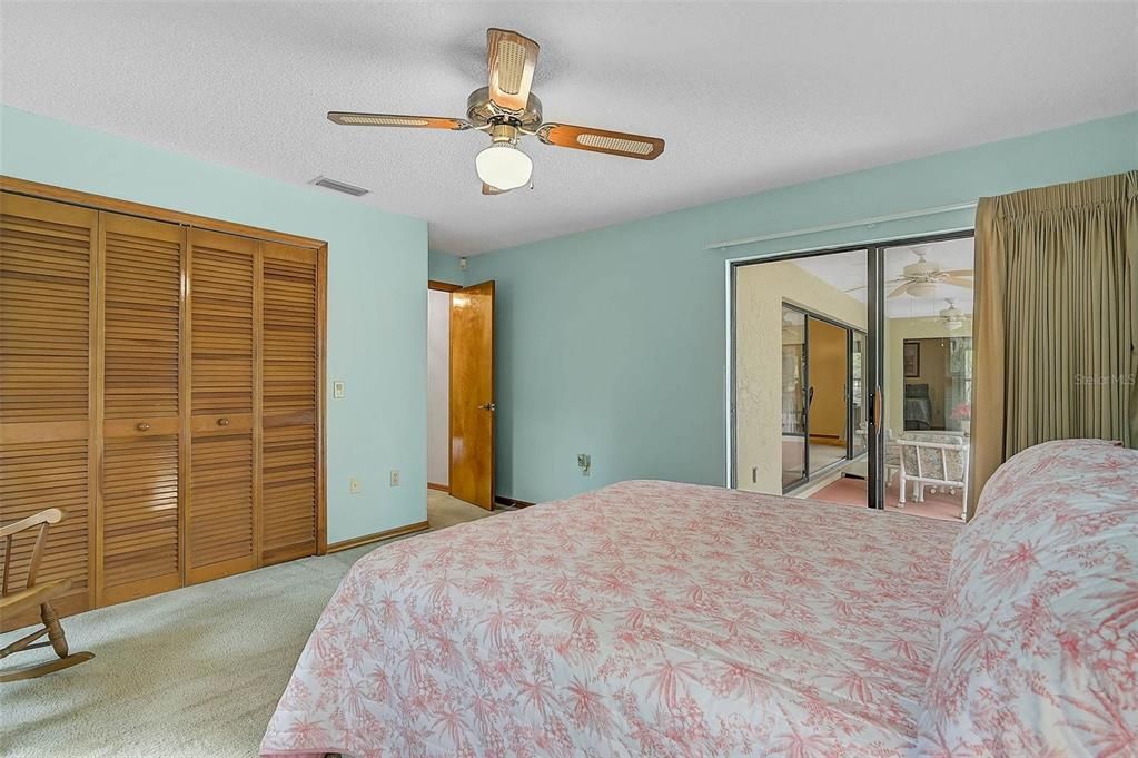 En Venta: $585,000 (3 camas, 2 baños, 2141 Pies cuadrados)