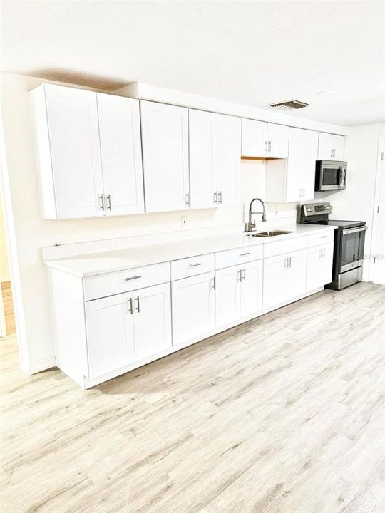 На продажу: $229,000 (2 спален, 2 ванн, 1080 Квадратных фут)