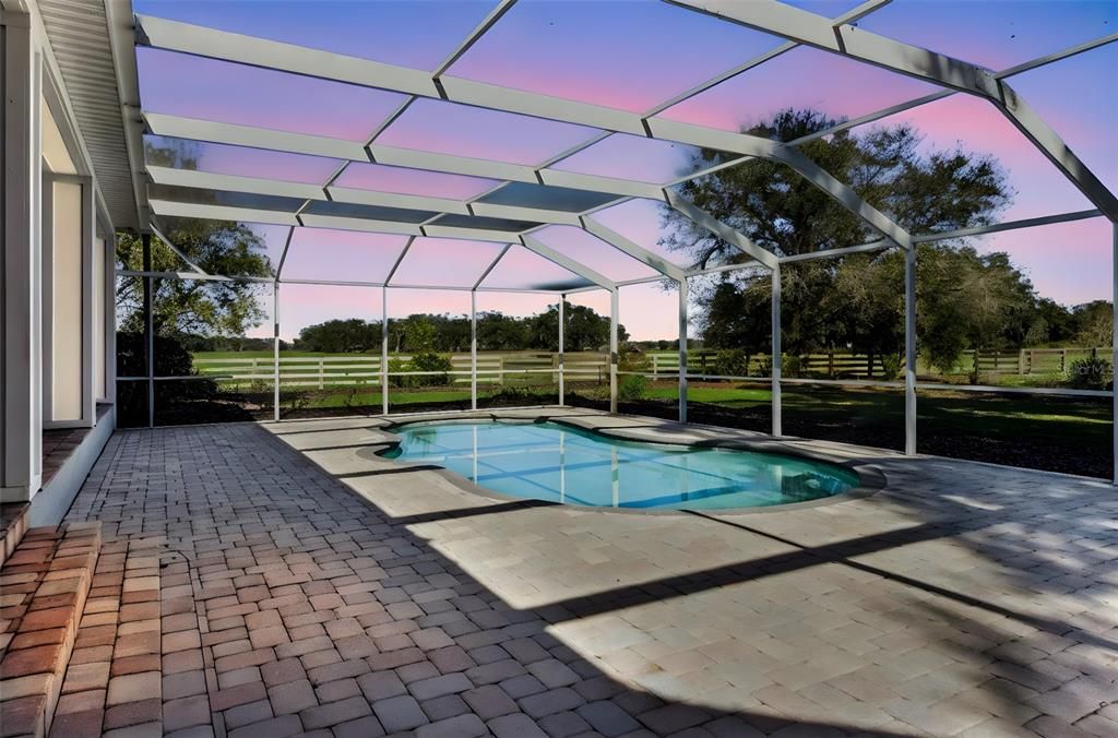 En Venta: $1,200,000 (4 camas, 3 baños, 3437 Pies cuadrados)