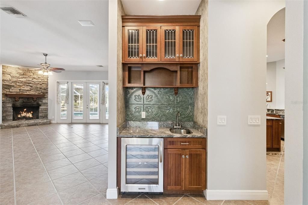 En Venta: $1,200,000 (4 camas, 3 baños, 3437 Pies cuadrados)