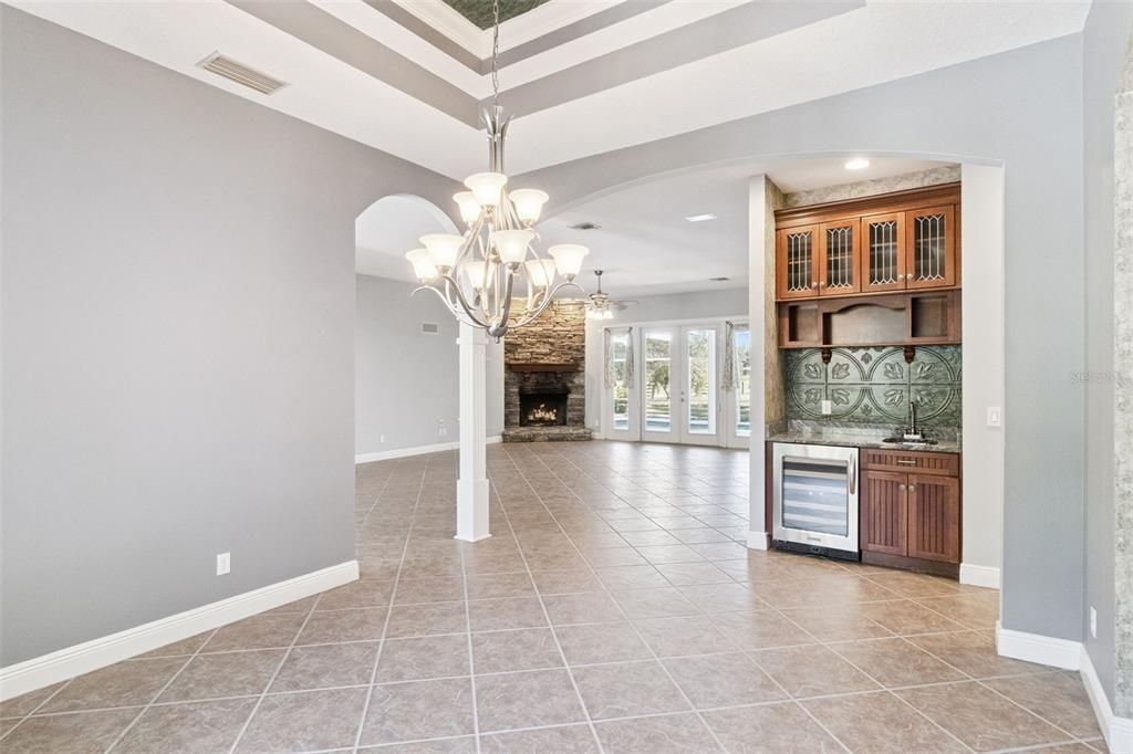 En Venta: $1,200,000 (4 camas, 3 baños, 3437 Pies cuadrados)