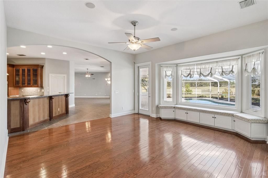 En Venta: $1,200,000 (4 camas, 3 baños, 3437 Pies cuadrados)