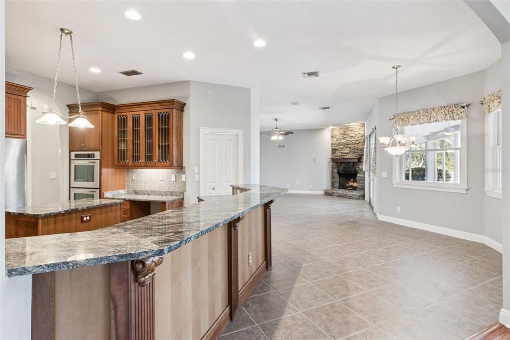 En Venta: $1,200,000 (4 camas, 3 baños, 3437 Pies cuadrados)