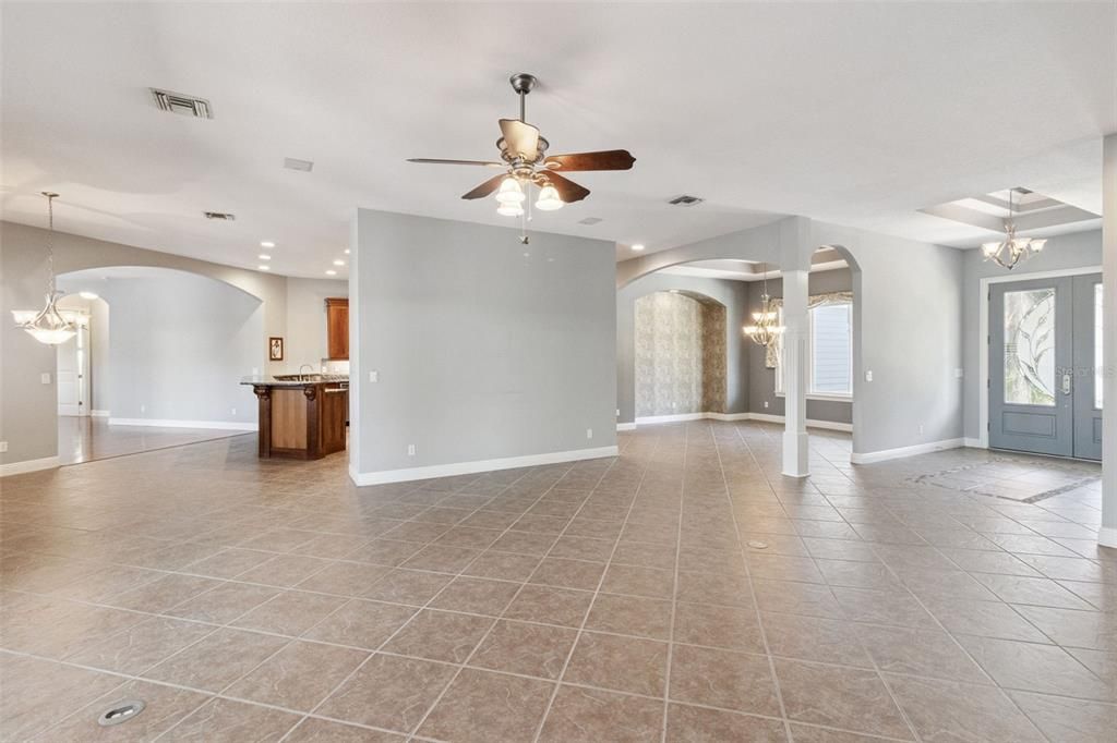 En Venta: $1,200,000 (4 camas, 3 baños, 3437 Pies cuadrados)