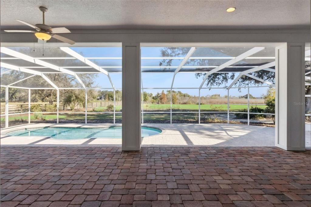 En Venta: $1,200,000 (4 camas, 3 baños, 3437 Pies cuadrados)