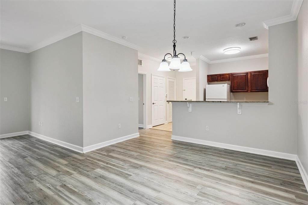 For Sale: $159,900 (2 beds, 2 baths, 1134 Square Feet)