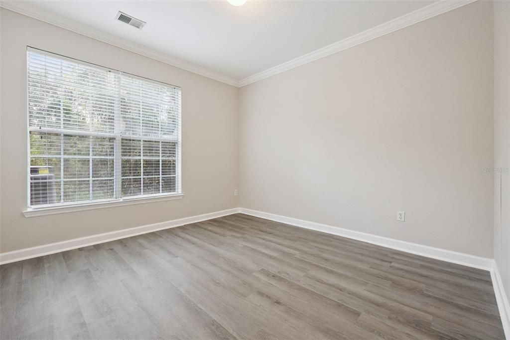 For Sale: $159,900 (2 beds, 2 baths, 1134 Square Feet)