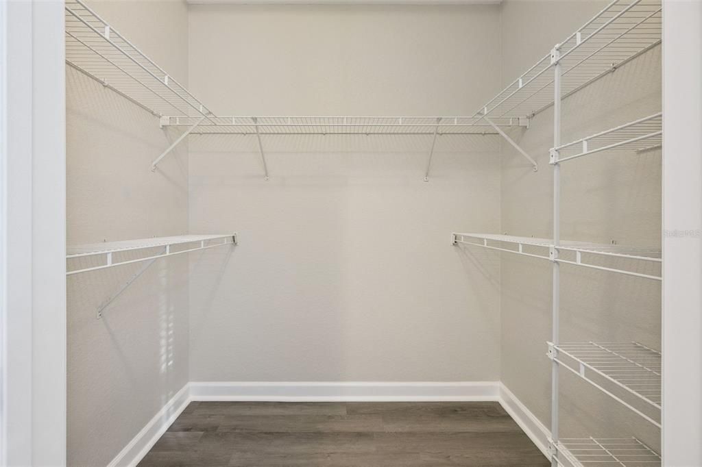 For Sale: $159,900 (2 beds, 2 baths, 1134 Square Feet)