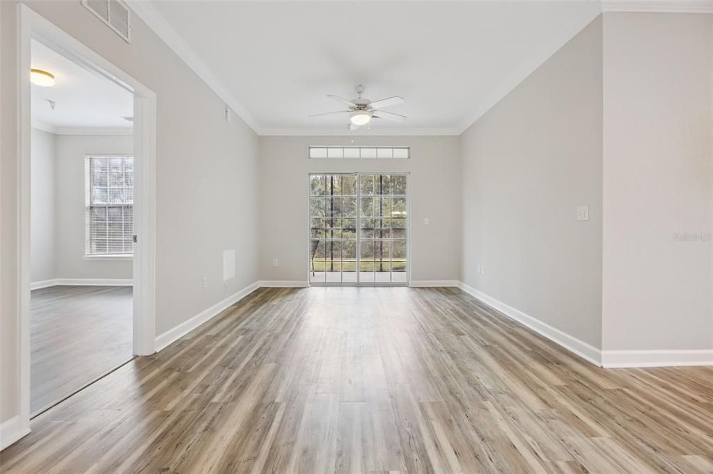 For Sale: $159,900 (2 beds, 2 baths, 1134 Square Feet)