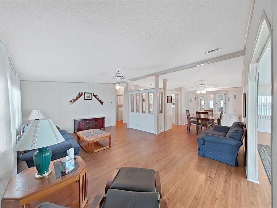 En Venta: $151,000 (2 camas, 2 baños, 1568 Pies cuadrados)