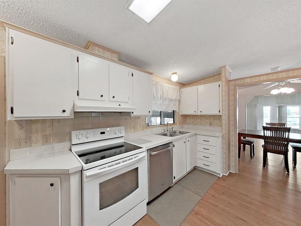 En Venta: $151,000 (2 camas, 2 baños, 1568 Pies cuadrados)