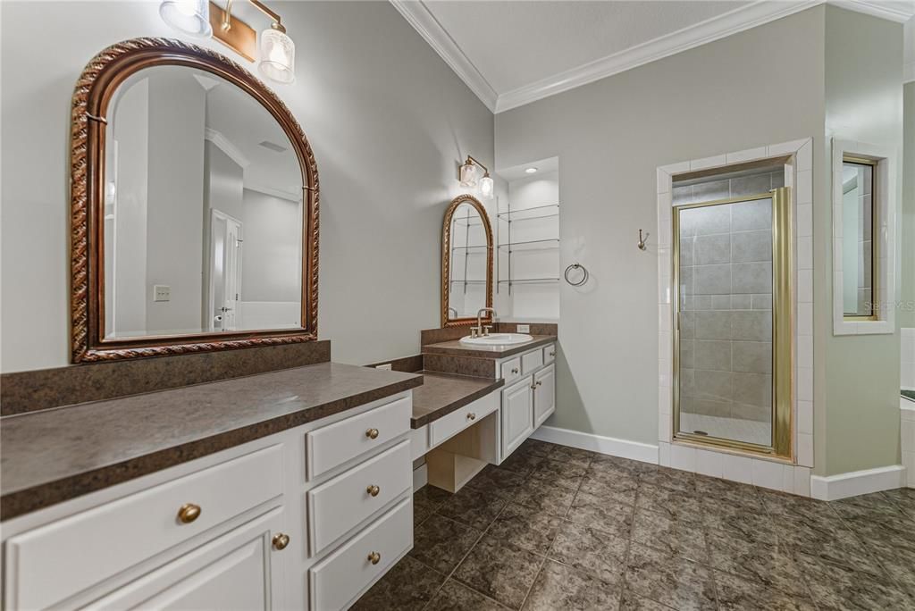 На продажу: $1,250,000 (4 спален, 3 ванн, 3893 Квадратных фут)