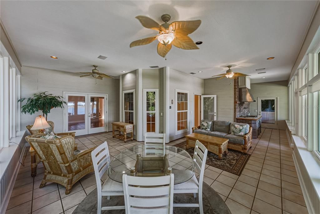 На продажу: $1,250,000 (4 спален, 3 ванн, 3893 Квадратных фут)