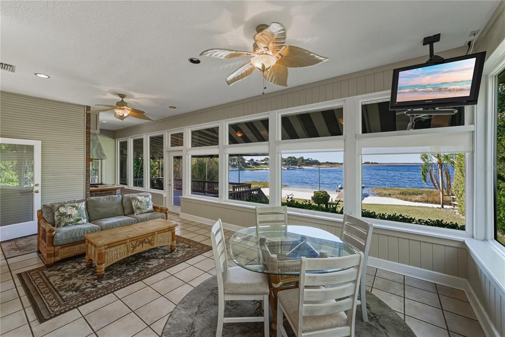 На продажу: $1,250,000 (4 спален, 3 ванн, 3893 Квадратных фут)